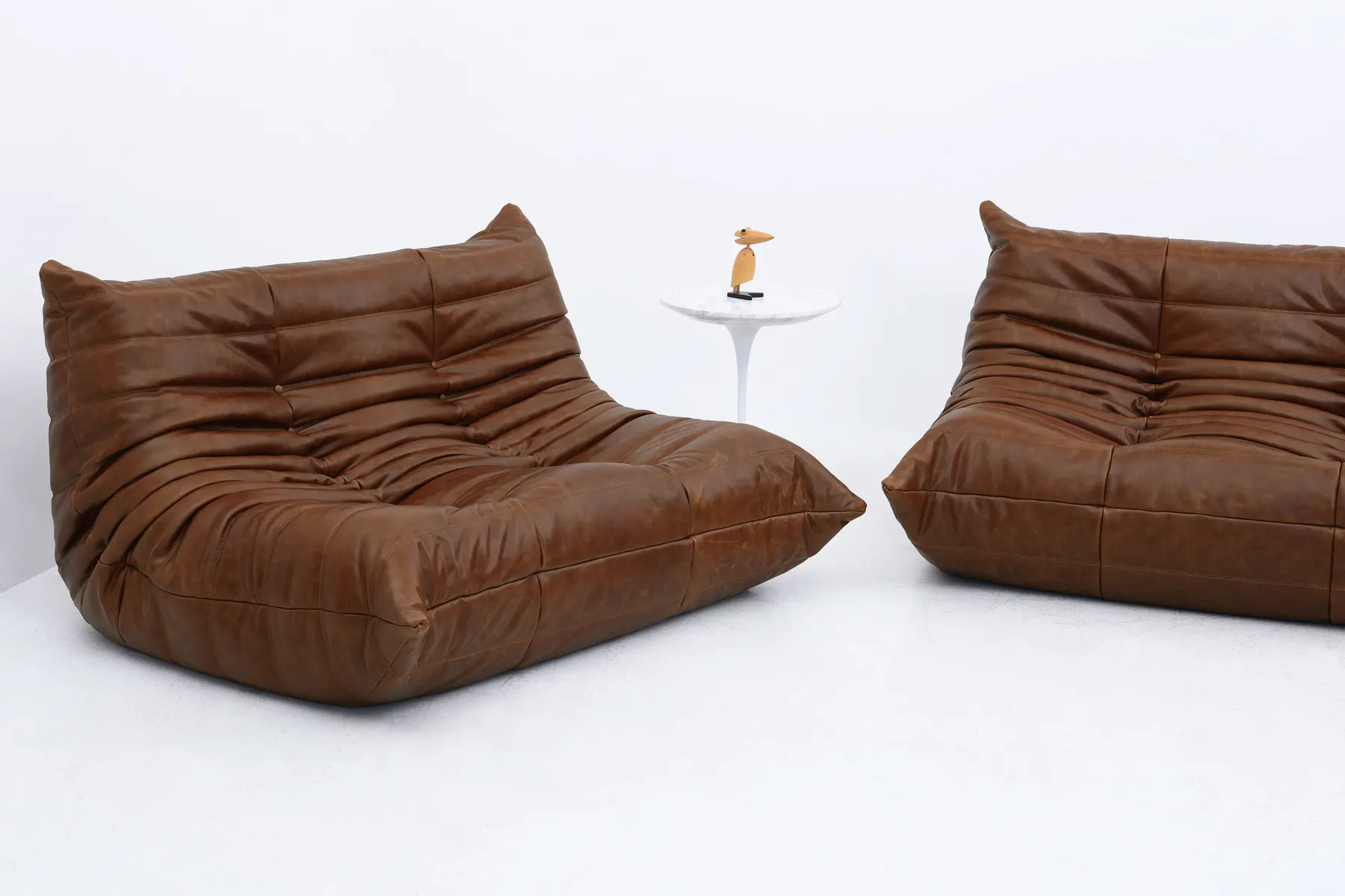 ducaroy-loveseat-leather-sofa-fa233le02s-011